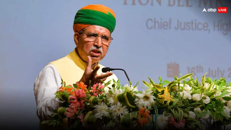 Arjun Ram Meghwal on Unified Pension Scheme Says Manmohan Singh Praised NPS  'मनमोहन सिंह भी करते थे तारीफ...', NPS और UPS के मुद्दे पर केंद्रीय मंत्री अर्जुन राम मेघवाल का बड़ा बयान