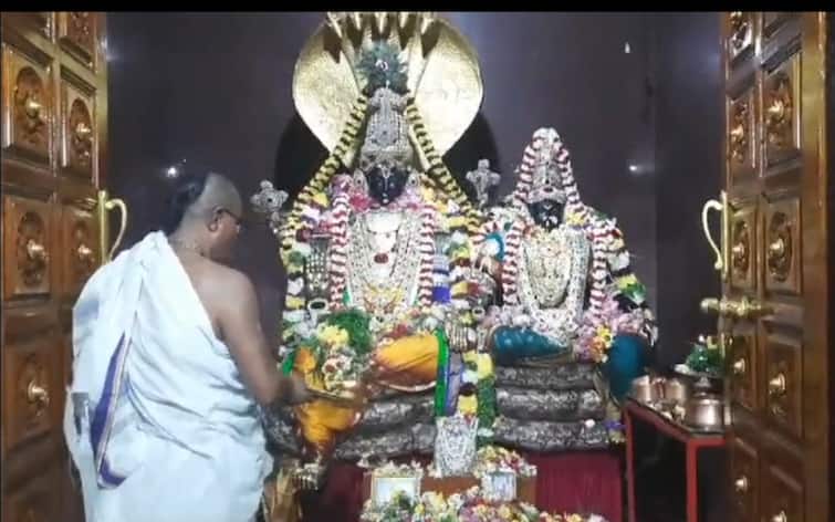 Krishna Jeyanthi 2024 Dharmpauri Brindhavanam krishna temple Devotees in bliss கண் கொள்ளா காட்சி கிருஷ்ணா!! கிருஷ்ணா!! ஆனந்தத்தில் பக்தர்கள்..!
