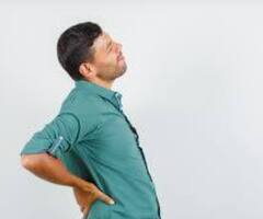 Back Pain: ਤੁਹਾਡੀਆਂ ਆਹ 4 ਗਲਤੀਆਂ ਕਰਕੇ ਵਿਗੜ ਜਾਂਦੀ ਪਿੱਠ ਦੀ ਦਰਦ, ਜਾਣੋ ਬਚਣ ਦਾ ਤਰੀਕਾ