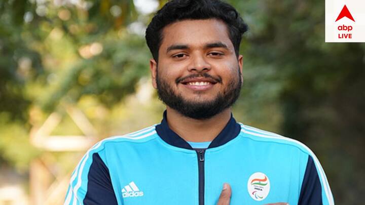 ২০২০ টোকিও প্যারালিম্পিক্সে পুরুষদের ডিসকাস থ্রো F56 ইভেন্টে রুপো জিতেছিলেন যোগেশ কাথুয়ানিয়া।