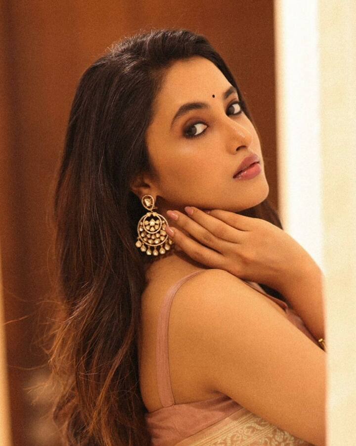 'సరిపోదా శనివారం' తర్వాత పవర్ స్టార్ పవన్ కళ్యాణ్ 'ఓజీ'తో మరోసారి తెలుగు ప్రేక్షకుల ముందుకు రానుంది ప్రియాంక మోహన్. ఆ సినిమా మీద భారీ ఆశలు పెట్టుకుంది.