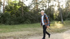 Old Age Body Shrinking: বয়স বাড়লে কুঁকড়ে ছোট হয়ে যাই আমরা, কেন এমন হয় জানেন?