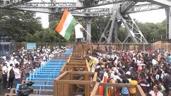 'কী করেছিল মেয়েটা, আমরা কি প্রতিবাদ করতে পারব না?' বলতেই পাকড়ে নিয়ে গেলেন ডিসি ইন্দিরা