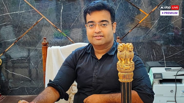 WBCS Syllabus Change From Civil Service Exam 2025 Dantan 2 BDO Abhirup Bhattacharya Shared Pros and Cons বদলে যাচ্ছে পরীক্ষার ধরন, WBCS-এ আমূল পরিবর্তন; লাভ না ক্ষতি ?