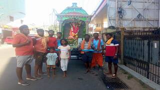 வேளாங்கண்ணி பேராலய ஆண்டு திருவிழா; தஞ்சை வழியாக பாதயாத்திரை செல்லும் வெளி மாவட்ட பக்தர்கள்