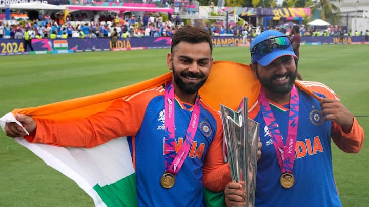 Virat Kohli Or Rohit Sharma: विराट कोहली और रोहित शर्मा को दुनिया के टॉप बल्लेबाज़ों में शुमार किया जाता है. तो आइए जानते हैं कि दोनों में कौन ज्यादा अमीर है.