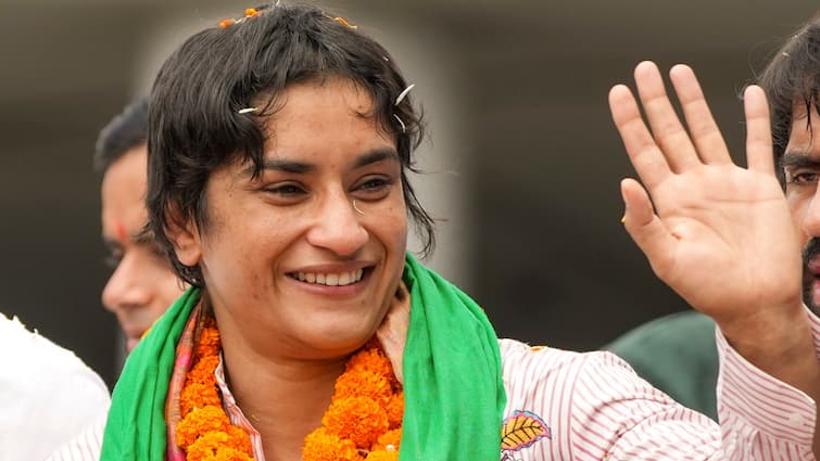 Vinesh Phogat On Wrestling Election Haryana Assembly Polls 2024 ANN Haryana Election 2024:  विनेश फोगाट लड़ेंगी हरियाणा विधानसभा का चुनाव? महिला पहलवान ने खुद साफ किया रुख