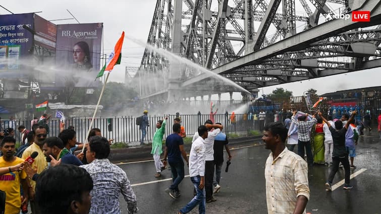 Nabanna Abhiyaan Rally Kolkata Police Arrested 200 People BJP calls for Bangal bandh on Wednesday बीजेपी का बंगाल बंद का ऐलान, नबन्ना रैली में पुलिस का लाठीचार्ज, हिरासत में 200 प्रदर्शनकारी | जानें 10 बड़े अपडेट