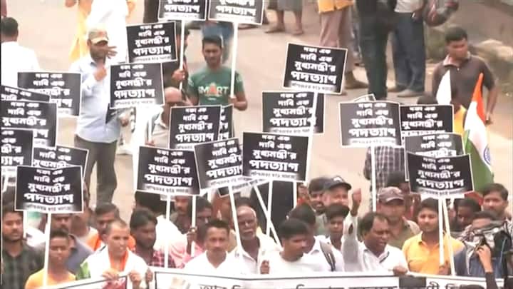 মিছিলের রুট আটকানোর জন্য সকাল থেকেই পুলিশ ছিল তৎপর।   প্রতিরোধের প্রাচীর গড়ে তুলতে ক্রেন দিয়ে রাস্তা আটকানো হয় কন্টেনার দিয়ে। ঝালাই করে বানানো হয় দৈত্যাকার গার্ডরেল।