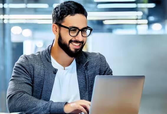 અરજી કરવા માટે ઉમેદવારોએ અરજી ફી ચૂકવવાની રહેશે. ઉમેદવારોએ 200 રૂપિયા ફી ભરવાની રહેશે. જ્યારે અનામત વર્ગના ઉમેદવારોને ફી ભરવામાંથી મુક્તિ આપવામાં આવી છે.