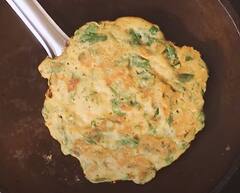 Pasi Paruppu Adai: சத்து மிகுந்த பாசிப்பருப்பு அடை! உங்கள் டயட்டில் சேர்த்துக் கொள்ளுங்கள்