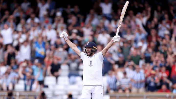 5. Chris Woakes (England): 246 runs in 11 innings (Image Credit: @X/_FaridKhan)