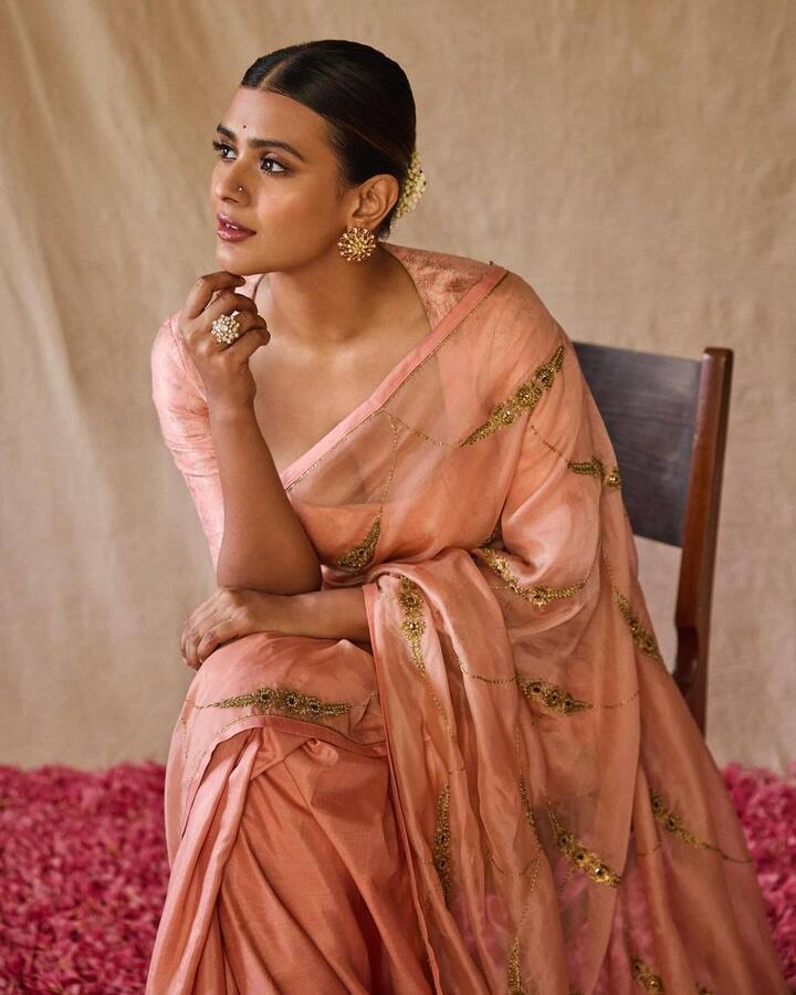 ఆమధ్య థియేటర్లలోకి వచ్చిన ‘హనీమూన్ ఎక్స్ప్రెస్’ కి యావరేజ్ టాక్ వచ్చింది. చైతన్యా రావ్, హెబ్బా పటేల్ల జోడీకి మంచి మార్కులే పడ్డాయ్. ఇప్పుడు ఓటీటీలో సందడి చేస్తోంది ఈ మూవీ.