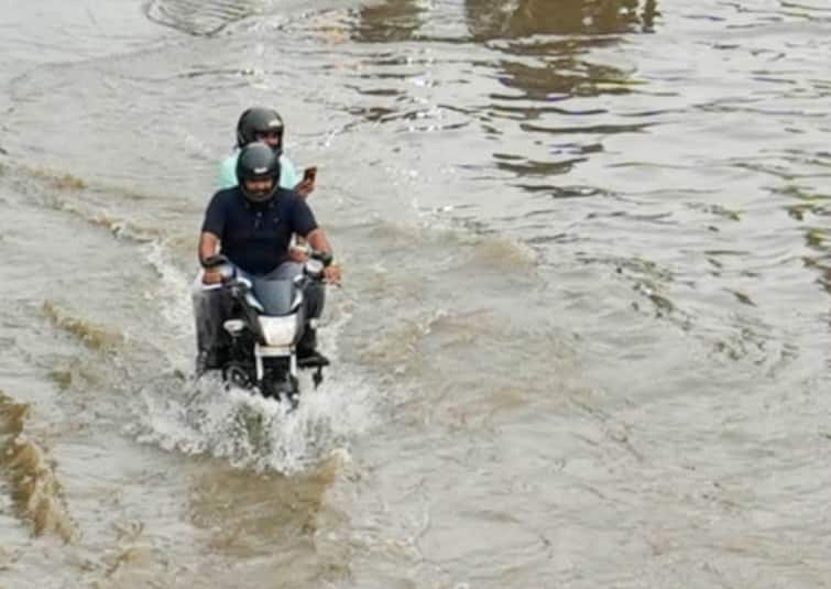 Heavy moderate and light rain forecast by Meteorological Department Rain Forecast: હજુ ખતરો ટળ્યો નથી! હવામાન વિભાગે આગામી 3 કલાકમાં આ વિસ્તારમાં ભારે વરસાદની કરી આગાહી