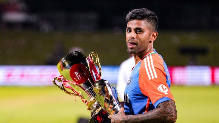 suryakumar yadav mobbed by fans while fielding during buchi babu tournament watch video Suryakumar Yadav Mobbed By Fans While Fielding During Buchi Babu Tournament | VIDEO