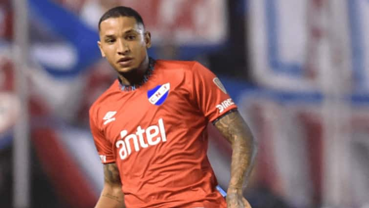 Uruguayan Footballer Dies After Collapsing On Field During Nacional Vs Sao Paulo Fixture WATCH Juan Izquierdo Uruguayan Footballer Dies After Collapsing On Field During Nacional Vs Sao Paulo Fixture — WATCH