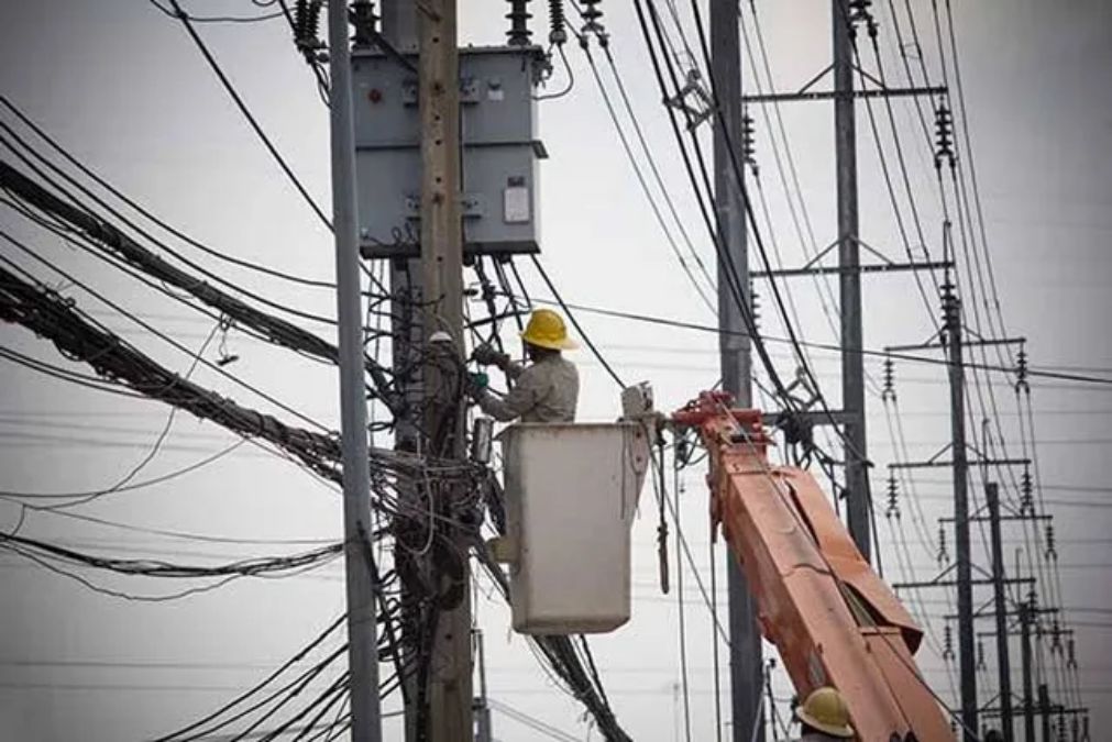 Trichy power cut: திருச்சி மக்களே உஷாரா இருங்க.. நாளைக்கு ஒரு நாள் மின்சாரம் நிறுத்தம்: எந்தெந்த பகுதிகள்? விபரம்