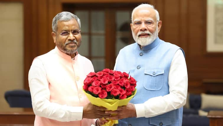 Jharkhand BJP Rift Champai Soren Induction Babulal Marandi Assembly Elections Whiff Of Dissent In Jharkhand BJP As Babulal Marandi Meets Brass Ahead Of Champai Soren Induction