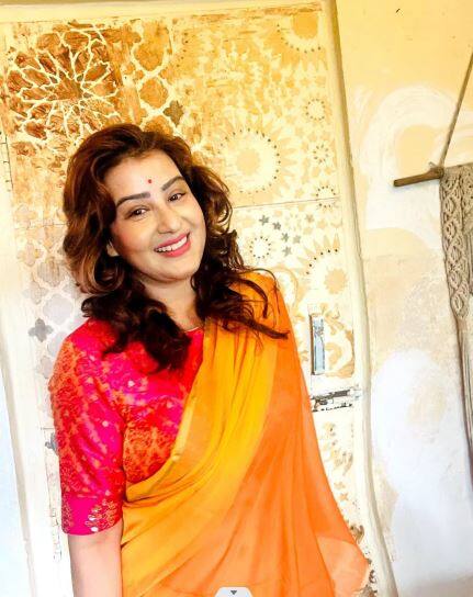 शिल्पा शिंदे 'बिग बॉस 11' की विनर भी रह चुकी हैं. इतना ही नहीं एक्ट्रेस 'खतरों के खिलाड़ी 14' में भी खतरनाक गेम स्टंट भी दिखा चुकी हैं. लेकिन क्या आप जानते है कि प्रोफेशनल लाइफ में बुलंदी हासिल करने वाली एक्ट्रेस पर्सनल लाइफ में आज भी सिंगल हैं.