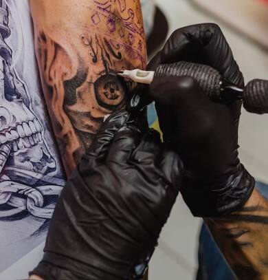 When a tattoo is done, a large portion of its ink gets deposited in the lymph nodes, which can be dangerous. Diffuse large B-cell lymphoma is a fast-growing cancer that begins in white blood cells and causes lymphoma, a disease that is rare in the world. It is also fatal.