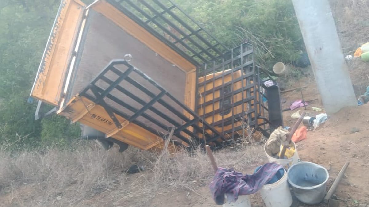 உயிர்களை பறித்த அதிவேகம்.. வயக்காட்டுக்கு வேலைக்கு சென்றவர்கள் உயிரிழந்த சோகம்