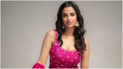 Meenakshi Chaudhary: మీనాక్షి చౌదరి లేటెస్ట్‌ ఫోటోలు - పింక్‌ డ్రెస్‌లో ఫిదా చేస్తున్న 'ఖిలాడి' భామ