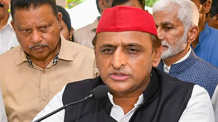 Sultanpur Encounter Akhilesh Yadav Claims Robbery Mangesh Accused Shot Dead Because Of His Caste Links to BJP Sultanpur Encounter: Akhilesh Yadav Claims Robbery Accused Shot Dead Because Of His Caste