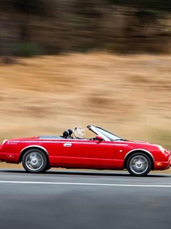 किस देश में मिलती हैं दुनिया की सबसे महंगी कारें