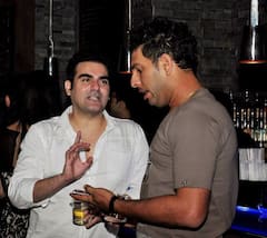 Indian Cricketer: ਟੀਮ ਇੰਡੀਆ ਦੇ ਇਹ ਖਿਡਾਰੀ ਸ਼ਰਾਬ ਸਣੇ ਫੂਕਦੇ ਸਿਗਰਟ, ਇੱਕ ਤਾਂ ਸੜਕ ਕਿਨਾਰੇ ਅਜਿਹੀ ਹਾਲਤ 'ਚ ਮਿਲਿਆ