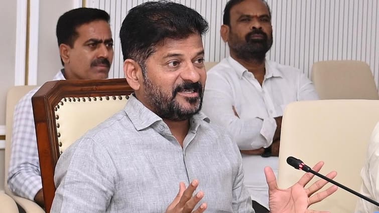 Is CM Revanth Reddy using Hydra only for brand image report Revanth Reddy: బ్రాండ్ ఇమేజ్ కోసమే రేవంత్ హైడ్రాని వాడుతున్నారా? ఎన్టీఆర్, చంద్రబాబు, వైఎస్ తర్వాత ఈయనేనా?