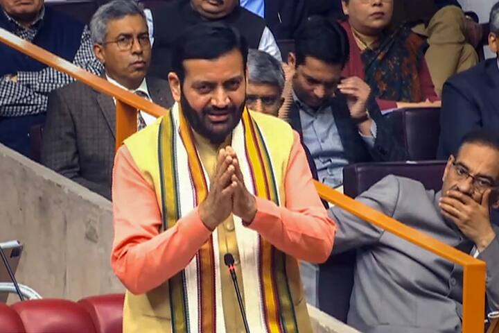 लोक पोल के सर्वे ने यह भी बताया कि शहरी वोटरों ने खुद को नजरअंदाज किया पाया. उन्होंने देखा कि बेरोजगारी के चलते ड्रग अब्यूज 2014 के बाद बढ़ी.