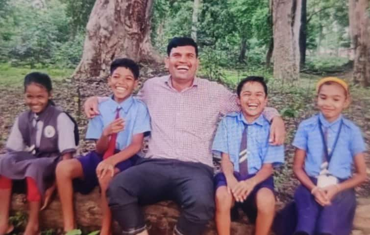 National Teacher Award announced to Mantaiah Bedke from Etapalli in Gadchiroli district नक्षलग्रस्त दुर्गम भागात पोहोचवली शिक्षणाची गंगा, गडचिरोलीच्या मंथय्या बेडकेंना राष्ट्रीय शिक्षक पुरस्कार जाहीर, दिल्लीत होणार सन्मान