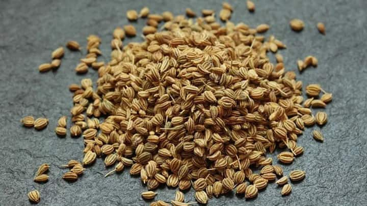 Ajwain Benefits: প্রতিদিন জোয়ান ভেজানো জল খেলে পাঁচটি উপকার পাবেন আপনি। সেগুলি কী কী, জেনে নিন।