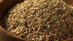 Ajwain Soaked Water Health Benefits: জোয়ান ভেজানো জল রোজ খেলে কী কী উপকার পাবেন?