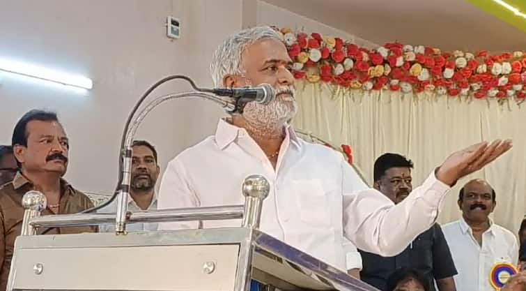 Name not mention on stage Minister Shekhar Babu ”பெயரை கூட சொல்ல மாட்டேங்குறீங்க?” - மேடையில் ஆதங்கப்பட்ட அமைச்சர் சேகர்பாபு