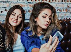 ਸੈਲਫੀ ਲੈਂਦੇ ਸਮੇਂ ਦੁਨੀਆ ਭਰ ਵਿੱਚ ਕਿੰਨੇ ਲੋਕਾਂ ਦੀ ਹੁੰਦੀ ਹੈ ਮੌਤ ? ਹੈਰਾਨ ਕਰ ਦੇਣਗੇ ਆਂਕੜੇ