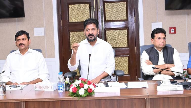 Revanth Reddy conducts review meet over Ganesh Navarathri Utsav Revanth Reddy: గణేష్ మండపాలకు రేవంత్ రెడ్డి గుడ్‌ న్యూస్ - ఉత్సవాలపై సమీక్షలో సీఎం