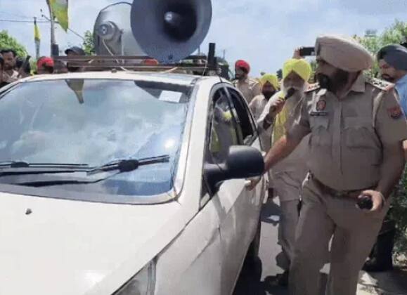 Clash between Punjab police and farmers ahead of PM's meeting, administration acquires land for Jammu-Katra Expressway PM ਦੀ ਮੀਟਿੰਗ ਤੋਂ ਪਹਿਲਾਂ ਪੰਜਾਬ ਪੁਲਿਸ ਅਤੇ ਕਿਸਾਨਾਂ ਵਿਚਾਲੇ ਝੜਪ, ਪ੍ਰਸ਼ਾਸਨ ਨੇ ਜੰਮੂ-ਕਟੜਾ ਐਕਸਪ੍ਰੈਸਵੇਅ ਲਈ ਜ਼ਮੀਨ ਕੀਤੀ ਐਕੁਆਇਰ