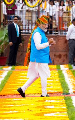 Narendra Modi: चुनाव से पहले नरेंद्र मोदी से मंत्रियों को मिली डोज, PM ने समझाया कि कौन सा काम करना है रोज!