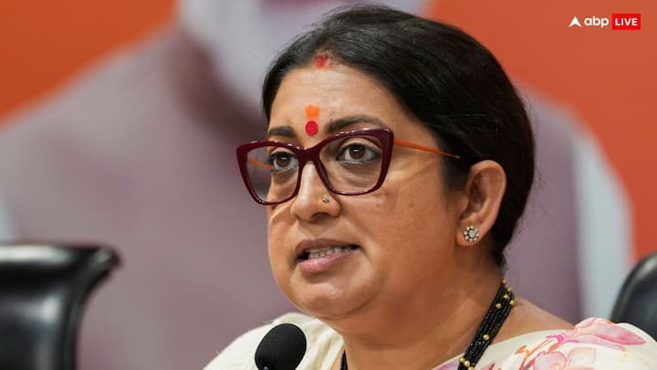 Smriti Irani News: अमेठी (यूपी) लोकसभा क्षेत्र कांग्रेस का गढ़ रहा है. साल 2019 में स्मृति ईरानी ने वहां से राहुल गांधी को हराया था, जबकि इस बार वह कांग्रेस के किशोरी लाल शर्मा से हार गईं.