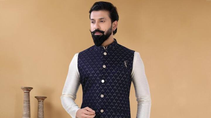 7. Kurta Pyjama and Nehru Jacket for Men: For men, the traditional kurta pyjama set with a Nehru jacket in very bright colours or prints looks perfect and trendy while being completely traditional. Opt for vivid jackets that don’t have an excessive amount of embroidery or motifs for a fun and modern appeal. (Image Source: Pinterest/Arabiatatire)