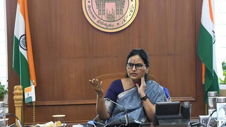 Telangana Chief Secretary Santhi Kumari conducts review meet over HYDRA issues key orders HYDRA News: ఓఆర్ఆర్ పరిధిలో అవన్నీ హైడ్రా పరిధిలోకి - హైకోర్టు వ్యాఖ్యలతో సీఎస్ కీలక సమావేశం