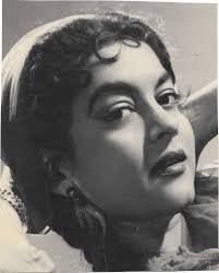 बॉलिवूडची सर्वात सुंदर अभिनेत्री, पण खरं आयुष्य अत्यंत वेदनादायी, मृत्यूनंतर बंगल्यातच कुजत राहिला मृतदेह