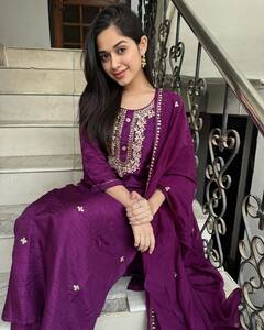 7 साल की उम्र में शुरू किया था करियर, आज बन चुकी हैं सोशल मीडिया की सुपरस्टार, आलीशान लाइफ देख उड़ जाएंगे होश