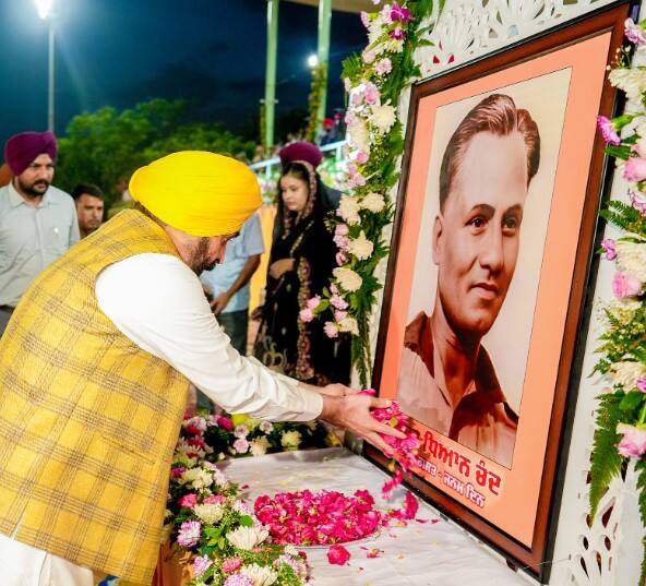 ਇਸ ਸ਼ਾਨਦਾਰ ਖੇਡ ਮੇਲੇ ਦੇ ਉਦਘਾਟਨ ਦਾ ਰਸਮੀ ਐਲਾਨ ਕਰਦਿਆਂ ਭਗਵੰਤ ਸਿੰਘ ਮਾਨ ਨੇ ਕਿਹਾ ਕਿ ਇਹ ਬਹੁਤ ਹੀ ਮਾਣ ਅਤੇ ਸੰਤੁਸ਼ਟੀ ਵਾਲੀ ਗੱਲ ਹੈ ਕਿ ਅੱਜ ਹਾਕੀ ਦੇ ਜਾਦੂਗਰ ਮੇਜਰ ਧਿਆਨ ਚੰਦ ਦੇ ਜਨਮ ਦਿਵਸ ਦੀ ਯਾਦ ਵਿੱਚ ਮਨਾਏ ਜਾਂਦੇ ਕੌਮੀ ਖੇਡ ਦਿਵਸ ਮੌਕੇ ਇਸ ਵੱਕਾਰੀ ਖੇਡ ਮੁਕਾਬਲੇ ਦੀ ਸ਼ੁਰੂਆਤ ਕੀਤੀ ਜਾ ਰਹੀ ਹੈ।