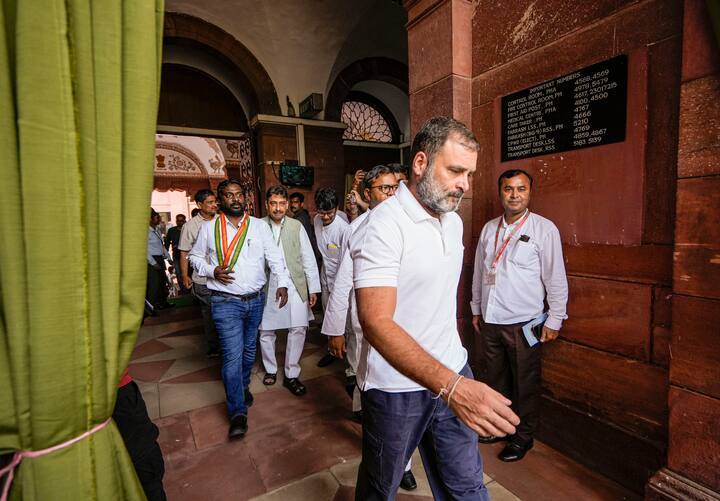 कवि के मुताबिक,