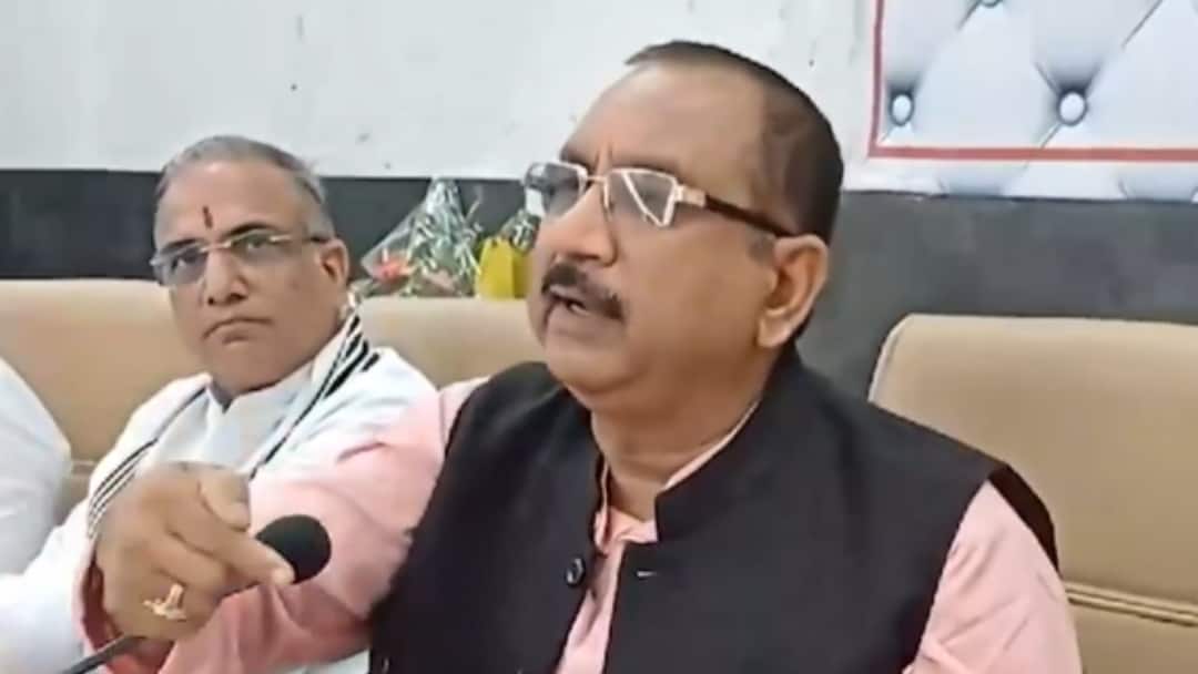 Ratlam Vijay Shah said students will say Jai Hind Sir in schools MP News ann अब रतलाम के स्कूलों में नहीं होगा Yes Sir! बोलना पड़ेगा जय हिंद, मंत्री विजय शाह का Video Viral