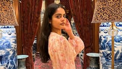 Riddhi Kumar: అందమైన తోటలో అప్పుడే పూసిన కొత్తపూవులా పూలటాప్ లో రిద్ధికుమార్!