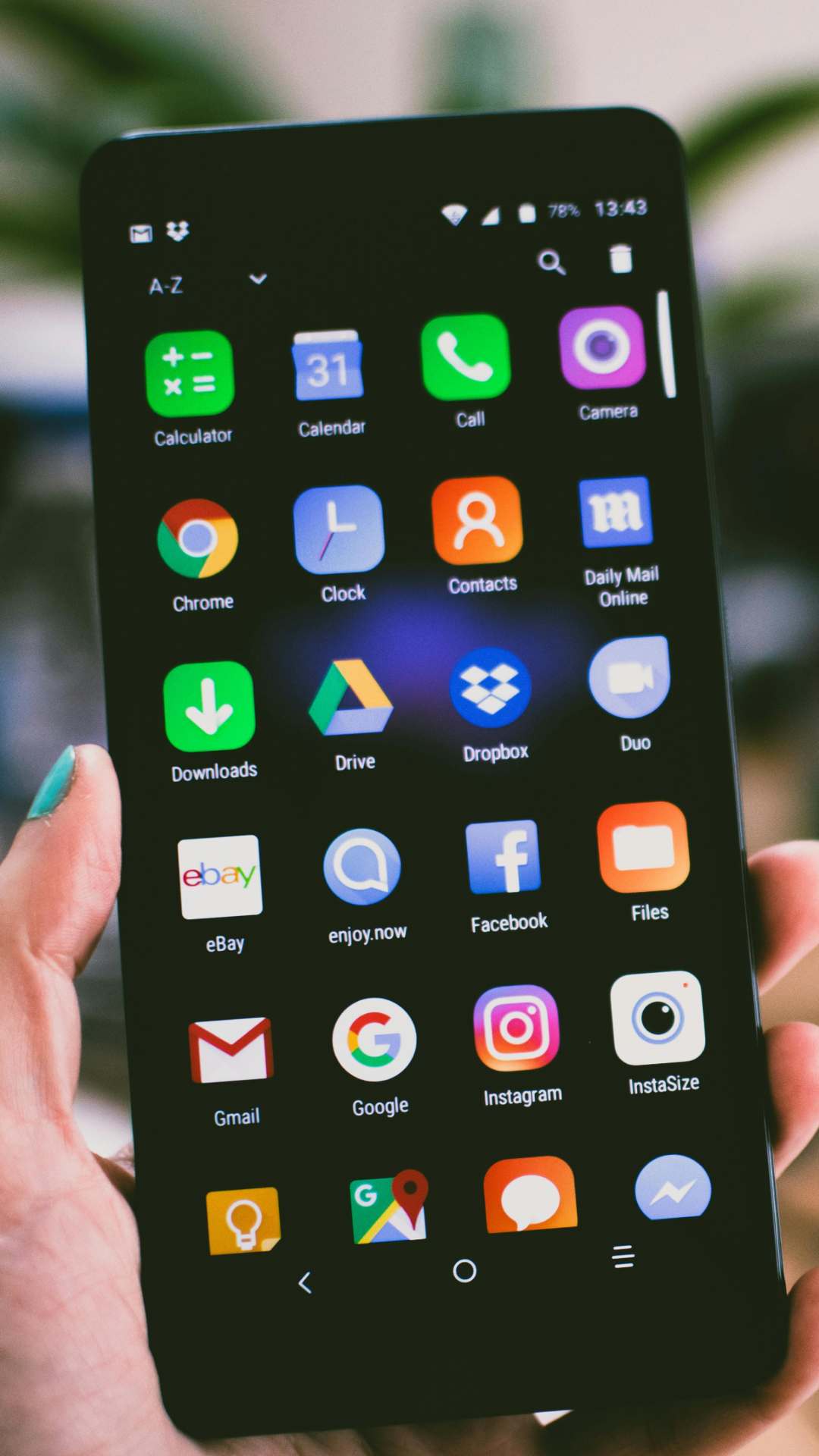 इंस्टाग्राम पर 1000 लाइक्स के लिए Instagram की तरफ से आपको कोई भी पैसा नहीं मिलता