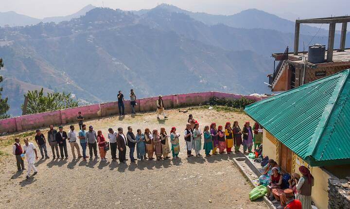 जनवरी 2022 में ECI की सिफारिश पर केंद्र ने आम चुनावों में प्रत्याशियों के लिए चुनाव खर्च की सीमा 70 लाख से बढ़ाकर 95 लाख की थी.